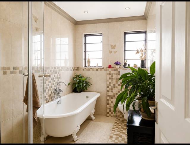 3 BEDROOM HOUSE FOR SALE IN REEBOK